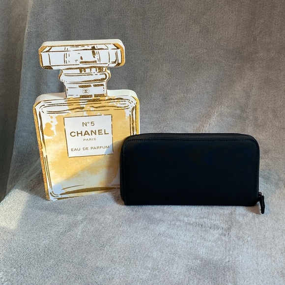 🖤PRADA🖤Black Nylon Triangle Logo Zip Around Long Wallet with COA/EUC - Picture 3 of 7